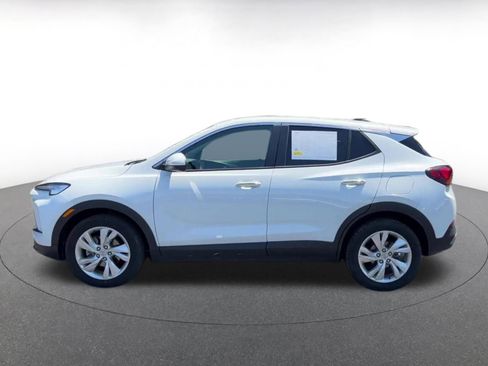 Used 2025 Buick Encore GX Preferred FWD image 9