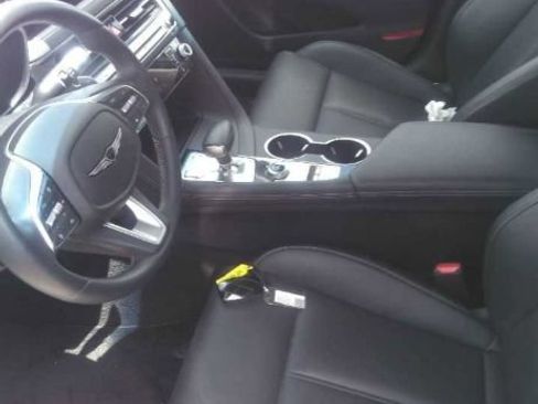 Used 2026 Genesis G70 2.5T RWD image 6