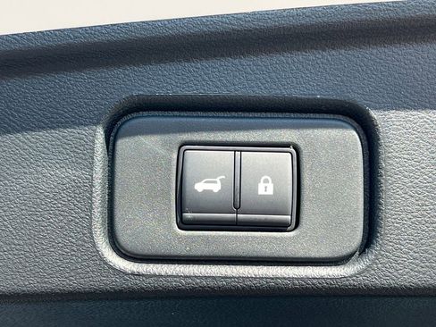 New 2026 Nissan Pathfinder SL AWD/4WD image 36