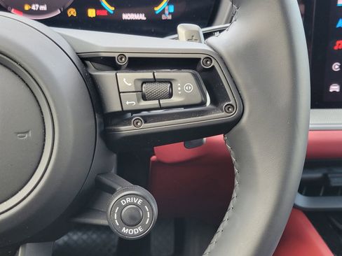 New 2025 Porsche Cayenne Coupe AWD/4WD image 14
