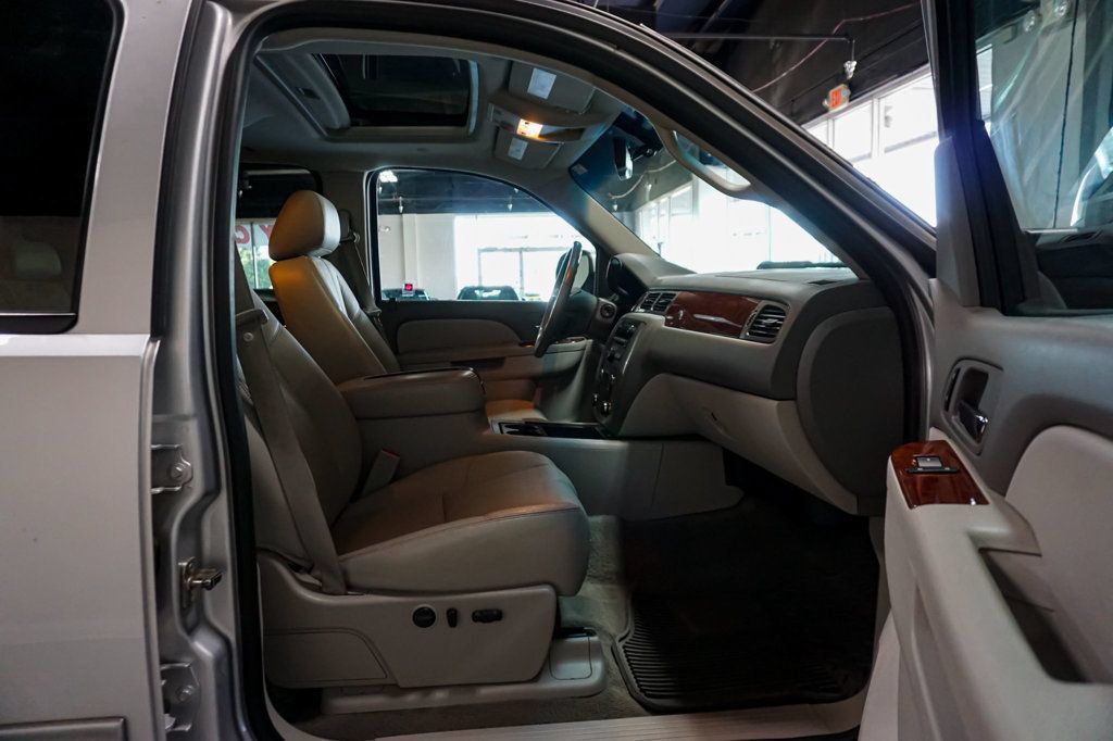 Used 2012 GMC Sierra 1500 SLT w/ SLT Convenience Package AWD/4WD image 29