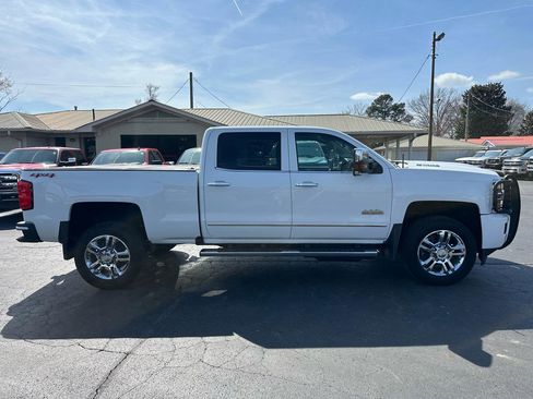 Used 2017 Chevrolet Silverado 2500 High Country w/ Duramax Plus Package image 4