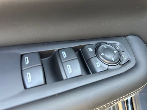 New 2026 GMC Yukon Elevation w/ Elevation Premium Package AWD/4WD image 16