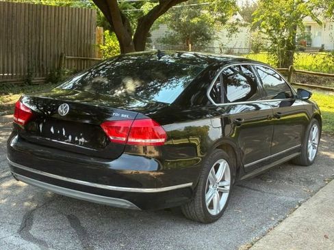 Used 2012 Volkswagen Passat TDI SEL Premium image 4