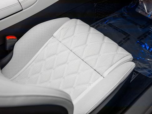 Used 2025 Mercedes-Benz SL 63 AMG 4MATIC image 44