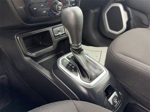 Used 2020 Jeep Renegade Latitude image 20