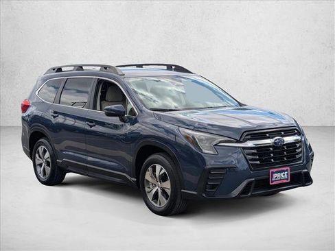 Used 2023 Subaru Ascent Premium w/ Convenience Package AWD/4WD image 3