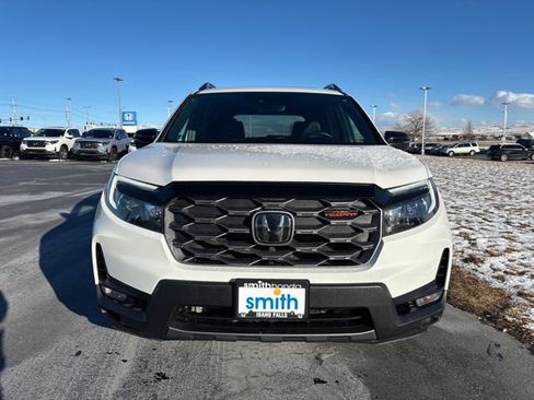 Certified 2023 Honda Passport TrailSport image 8