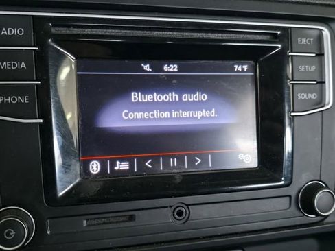 Used 2017 Volkswagen Jetta S image 16