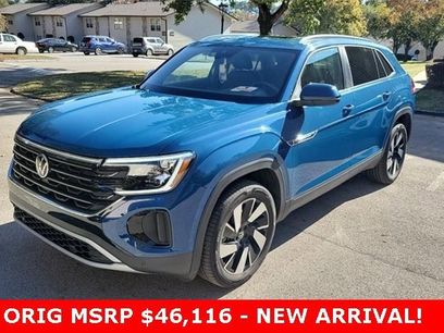 Certified 2025 Volkswagen Atlas Cross Sport SE w/ Panoramic Sunroof Package