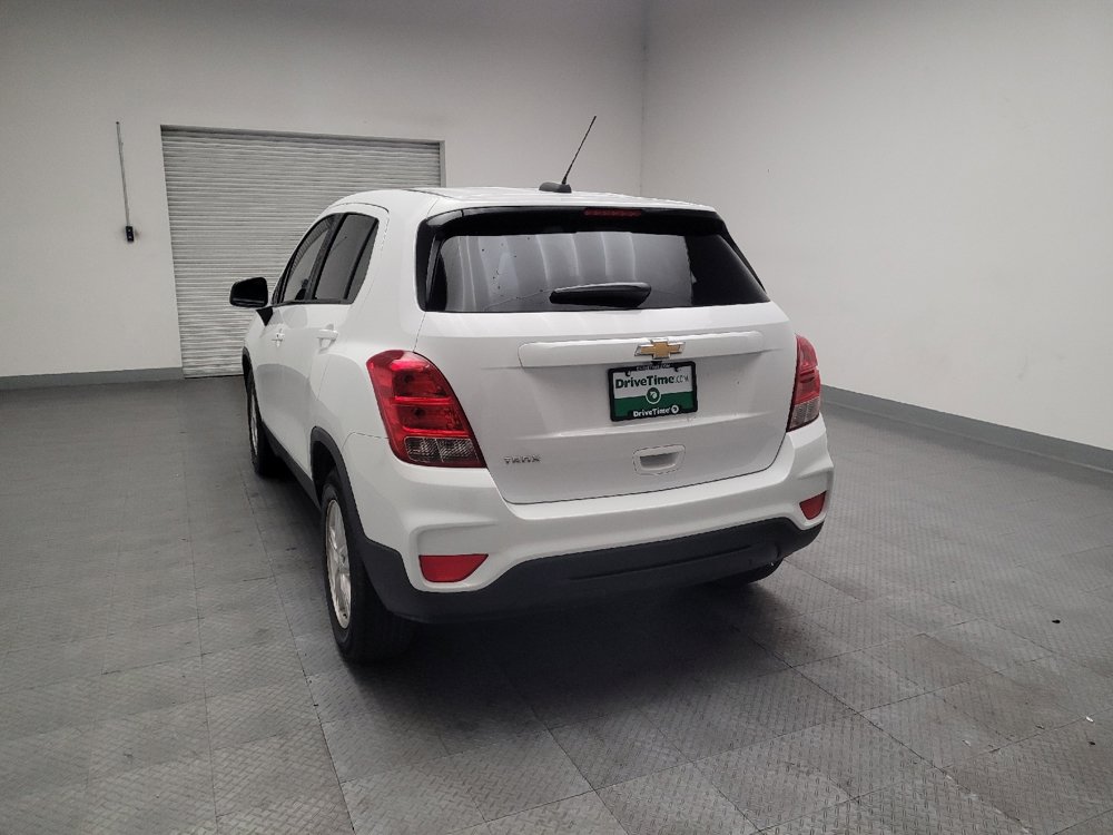 Used 2021 Chevrolet Trax LS w/ Tint and Cruise Package FWD image 6