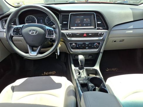 Used 2018 Hyundai Sonata SE FWD image 10