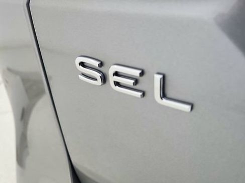 Used 2026 Volkswagen Atlas SEL Premium R-Line image 17