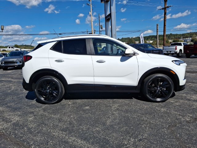 Certified 2024 Buick Encore GX Sport Touring AWD/4WD image 7