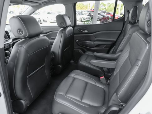 Used 2019 GMC Acadia SLT w/ LPO, Floor Liner Package AWD/4WD image 34