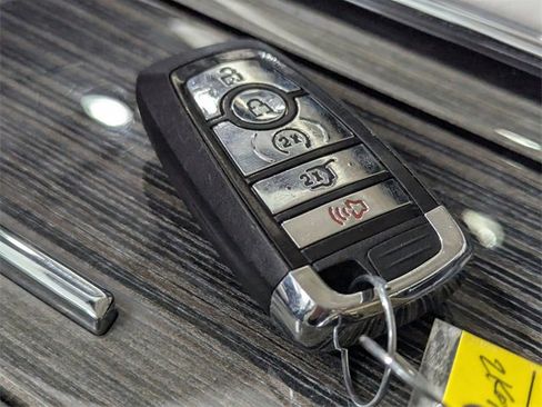 Used 2020 Lincoln Navigator Black Label w/ Cargo Convenience Package image 27