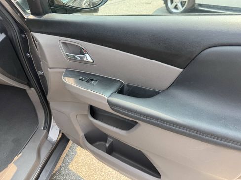 Used 2014 Honda Odyssey Touring image 19