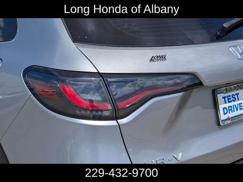 Used 2024 Honda HR-V LX image 9