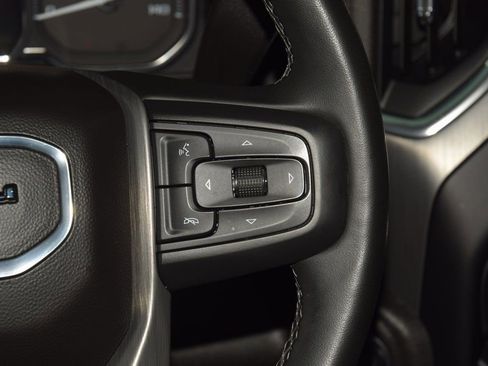 Used 2023 GMC Sierra 2500 Denali w/ Denali Ultimate Package image 40