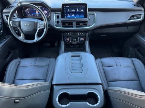 Used 2023 Chevrolet Suburban RST w/ Luxury Package AWD/4WD image 15
