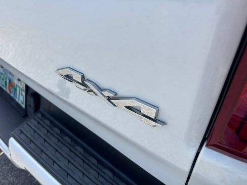 Used 2022 RAM 1500 Limited w/ Body Color Bumper Group AWD/4WD image 7