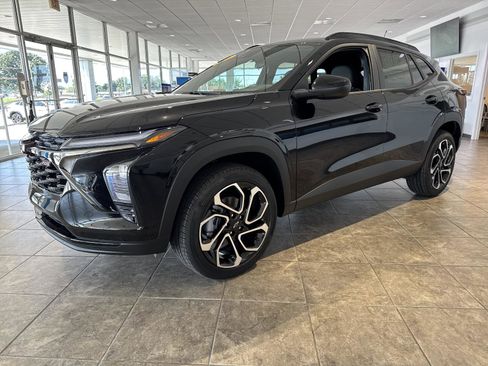 New 2026 Chevrolet Trax RS w/ Driver Confidence Package FWD image 1