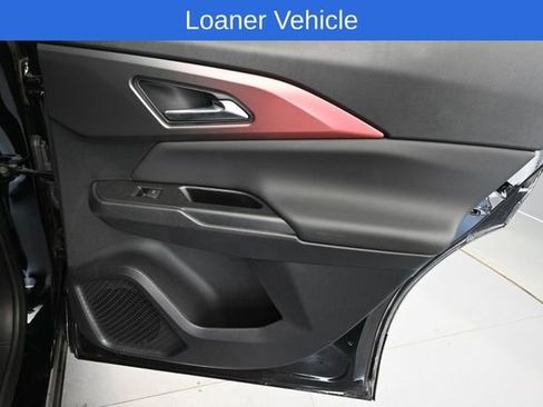 New 2025 Chevrolet Equinox EV RS FWD image 27
