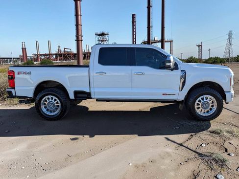 Certified 2024 Ford F250 Platinum AWD/4WD image 7