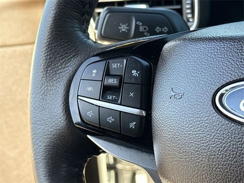 Certified 2022 Ford Explorer King Ranch w/ Class IV Trailer Tow Package image 36