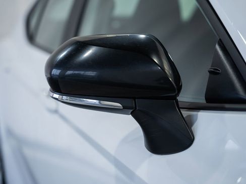 Used 2025 Toyota Camry LE image 10