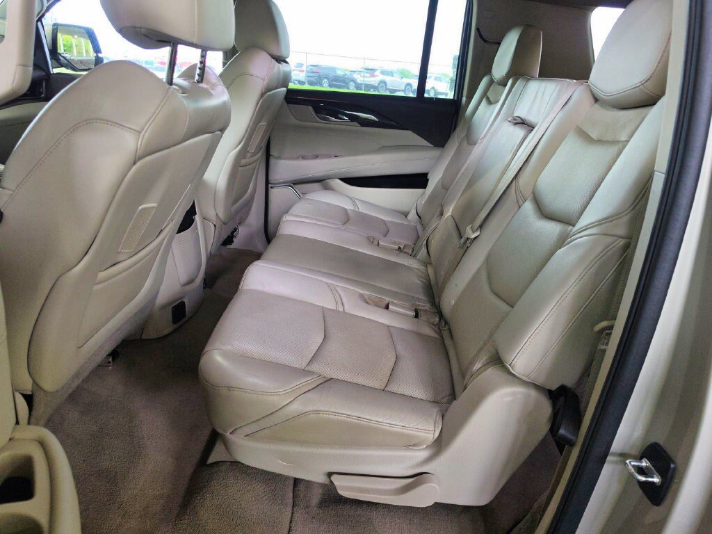Used 2015 Cadillac Escalade ESV Premium AWD/4WD image 14