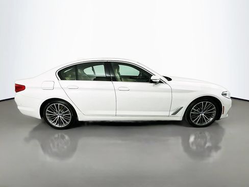 Used 2019 BMW 540i w/ Executive Package RWD image 4