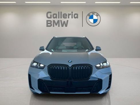 Used 2026 BMW X5 xDrive40i w/ M Sport Package image 2