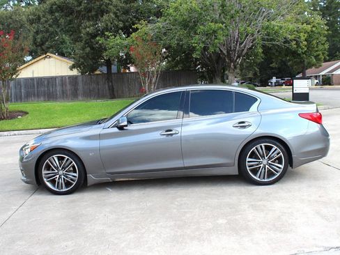 Used 2015 INFINITI Q50 Premium w/ Navigation Package RWD image 1