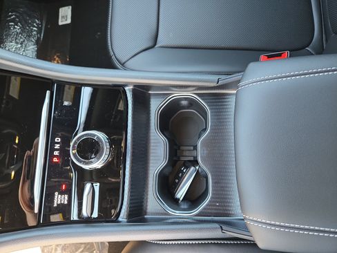 New 2026 Jeep Grand Cherokee L Limited image 21