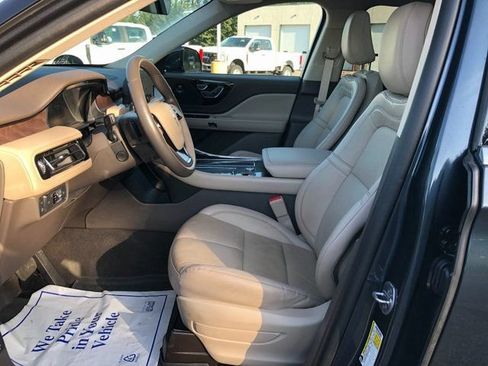 Used 2023 Lincoln Aviator Reserve w/ Elements Package Plus AWD/4WD image 15