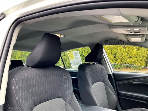 Used 2025 Toyota Camry LE FWD image 22