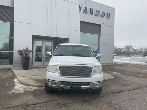 Used 2004 Ford F150 XLT image 8
