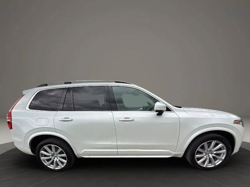 Used 2016 Volvo XC90 T8 Momentum w/ Vision Package AWD/4WD image 4