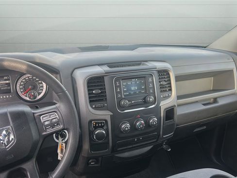 Used 2019 RAM 1500 Tradesman w/ Tradesman SXT Package image 17