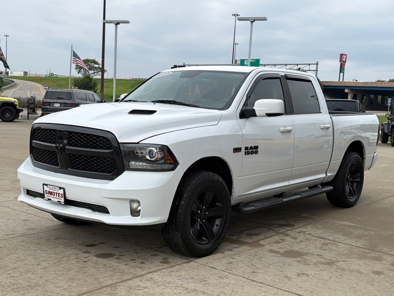Used 2017 RAM 1500 Sport w/ Convenience Group AWD/4WD image 4