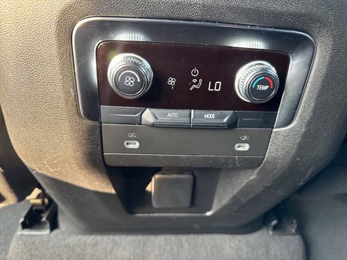 Certified 2024 GMC Yukon XL SLT image 19