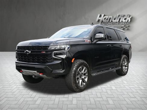 Used 2024 Chevrolet Tahoe Z71 w/ Luxury Package AWD/4WD image 5