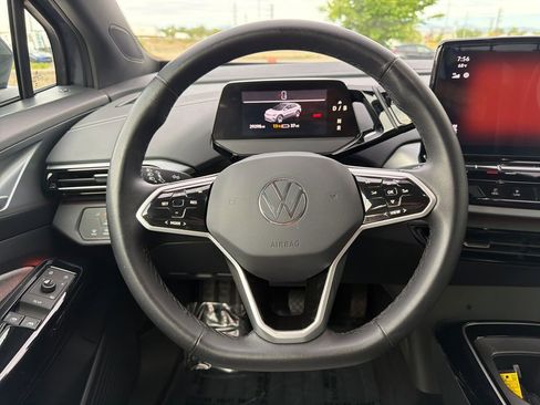 Used 2023 Volkswagen ID.4 Pro image 17