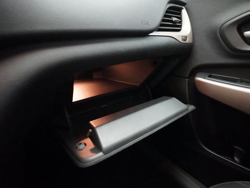 Used 2017 Jeep Cherokee Sport w/ Cold Weather Group image 29