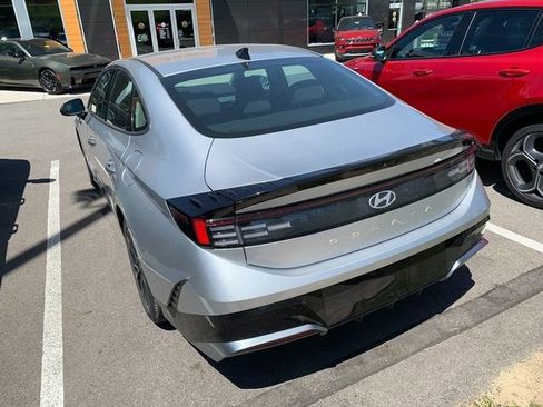 Used 2025 Hyundai Sonata SEL FWD image 3