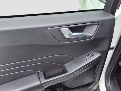 Used 2024 Ford Escape ST-Line w/ Tech Pack #1 image 8