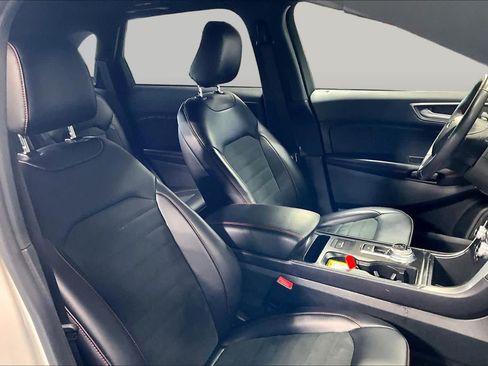 Certified 2023 Ford Edge ST-Line AWD/4WD image 9