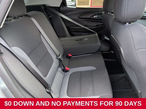 Used 2025 Chevrolet TrailBlazer LT AWD/4WD image 30