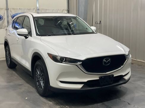 Used 2019 MAZDA CX-5 Touring FWD image 2